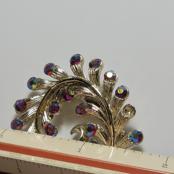 Rhodium Aurora Borealis Brooch great condition and is Antique unsigned - Picture 9 of 9